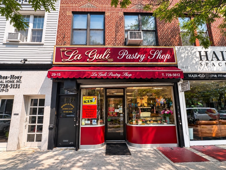 Primary Photo Of 2915 Ditmars Blvd, Astoria General Retail For Lease