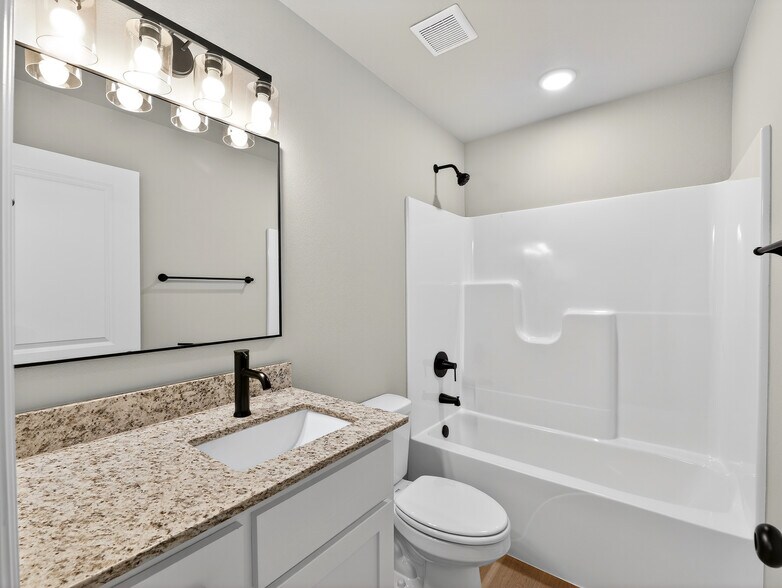 More Photos Of 7816 Texas Rd, Fort Smith Apartments For Sale