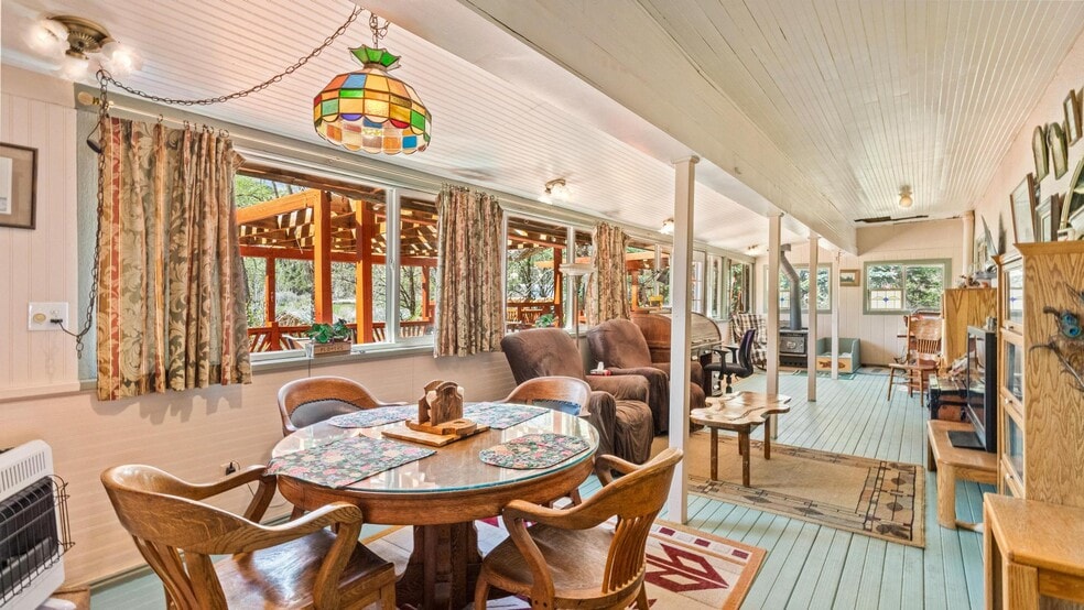 More Photos Of 295 N Main St, Glendale Hospitality For Sale