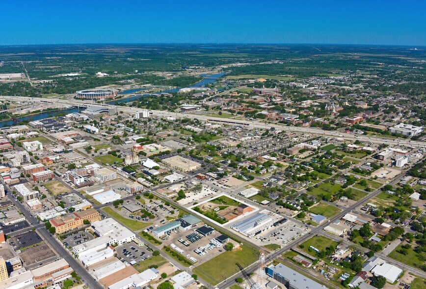 More Photos Of 915 Webster Ave, Waco Land For Sale