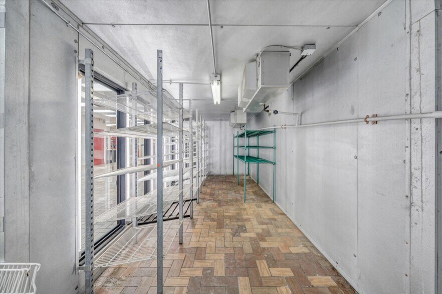 More Photos Of 1000 Electric Rd, Salem Convenience Store For Sale