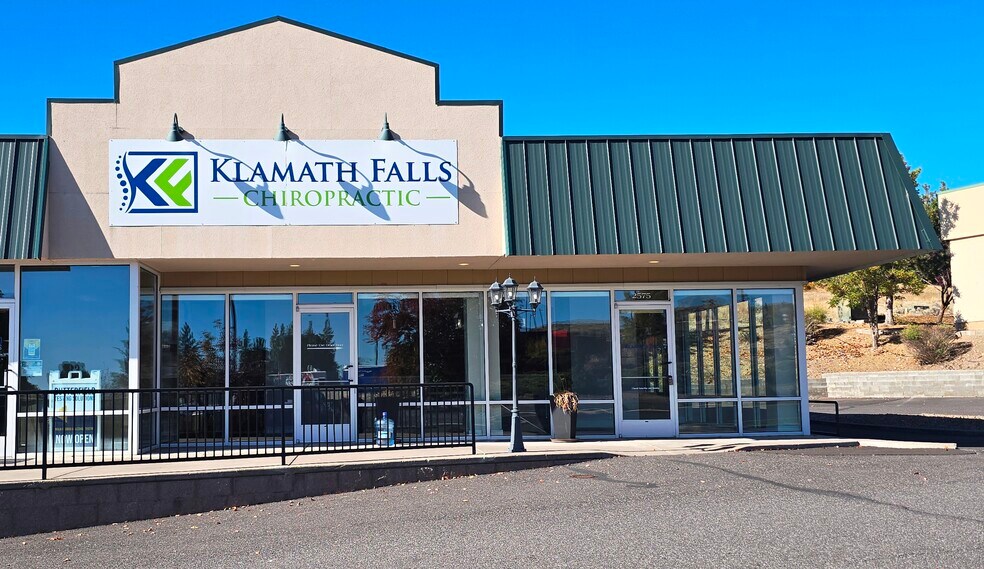 More Photos Of 2573 Campus Dr, Klamath Falls General Retail For Lease