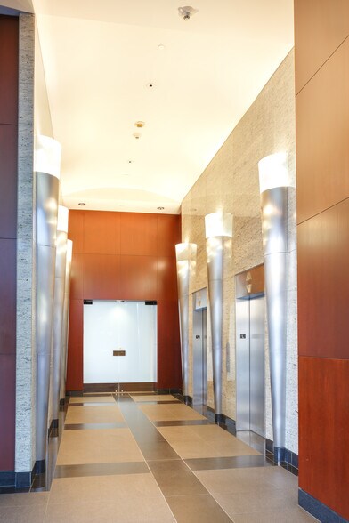 More Photos Of 15233 Ventura Blvd, Sherman Oaks Unknown For Lease