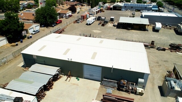 More Photos Of 800 W Elm Ave, Coalinga Warehouse For Sale