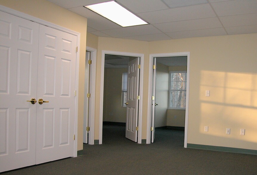 More Photos Of 1020 Prince Frederick Blvd, Prince Frederick Office For Sale