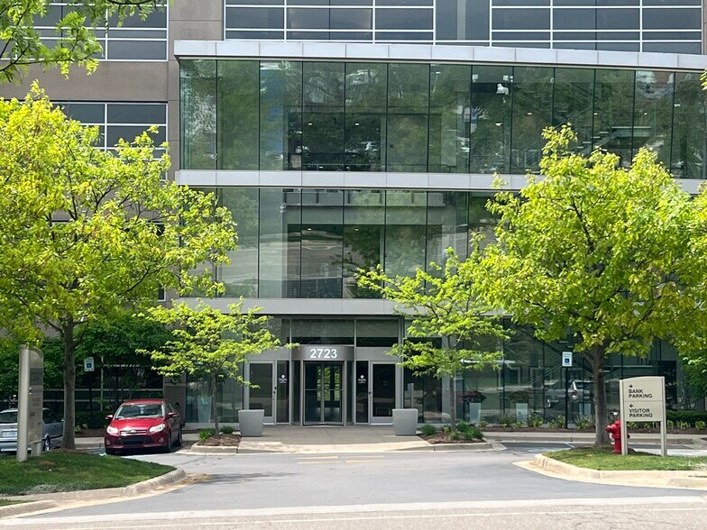 More Photos Of 1000 Oakbrook Dr, Ann Arbor Unknown For Lease