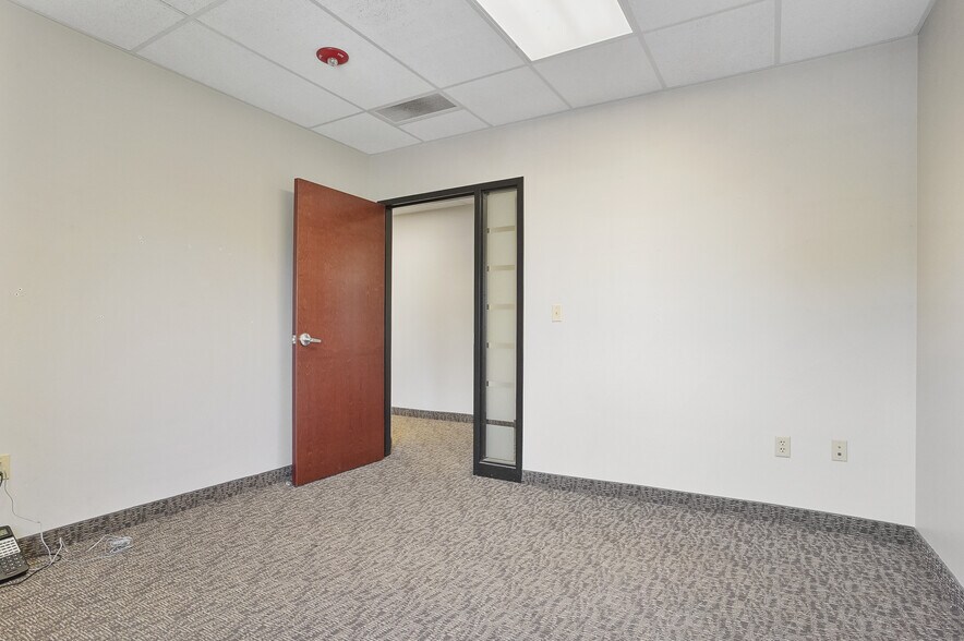 More Photos Of 3333 Massillon Rd, Akron Bank For Lease