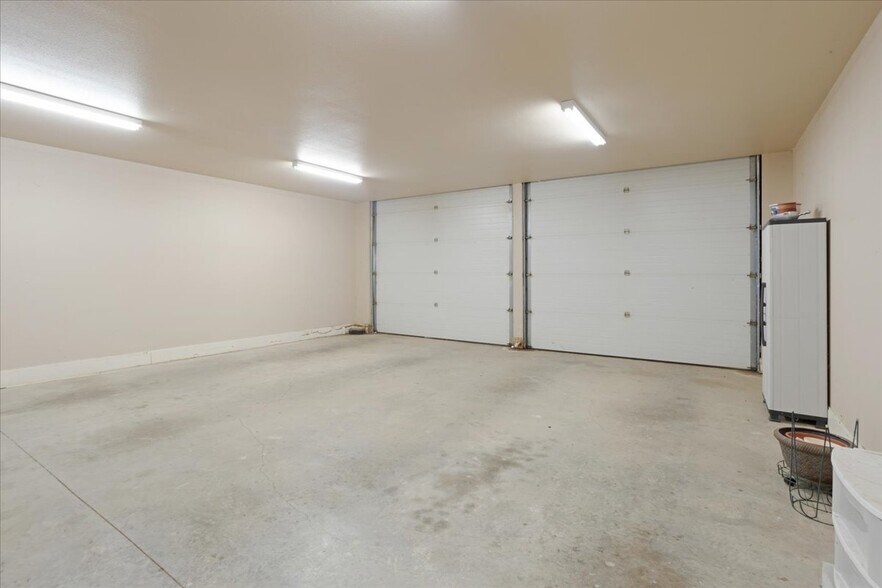 More Photos Of 350 Nails Crossing Rd, Caddo Warehouse For Sale