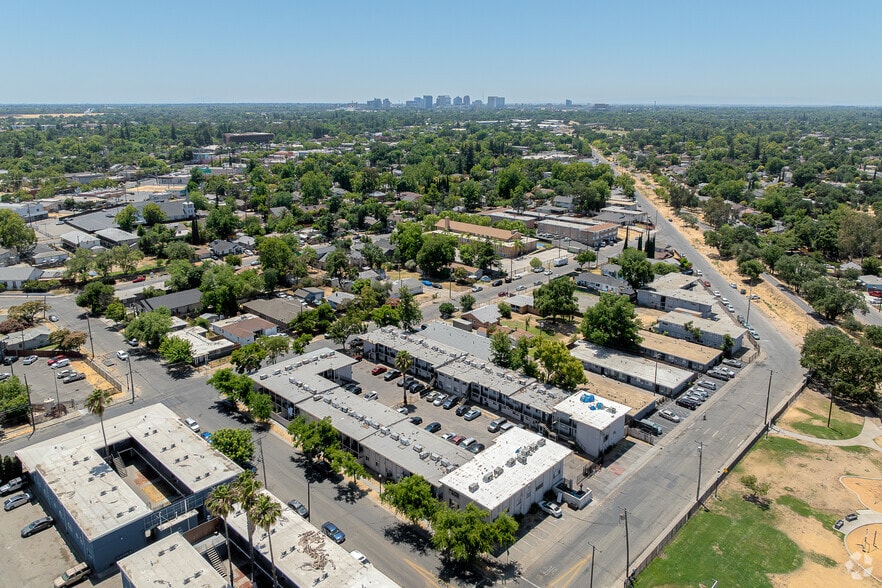 More Photos Of 695 Plaza Ave, Sacramento Apartments For Sale