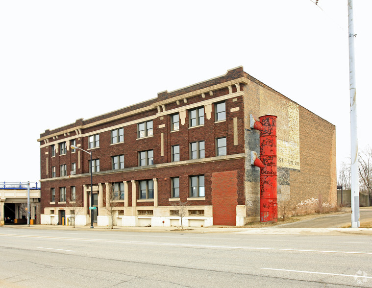 Primary Photo Of 702 S Michigan St, South Bend Warehouse For Lease