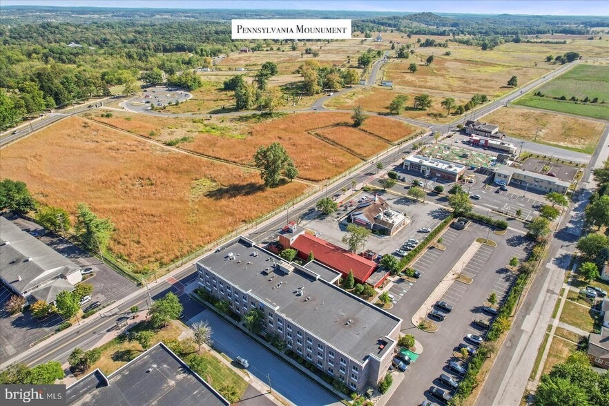 More Photos Of 425 Steinwehr Ave, Gettysburg Storefront Retail Office For Sale