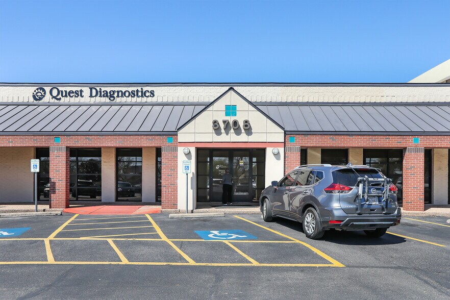 More Photos Of 3700-3708 Jefferson St, Austin Storefront Retail Office For Sale