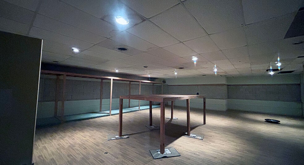 More Photos Of 211-215 High St, Portsmouth Storefront Retail Office For Lease