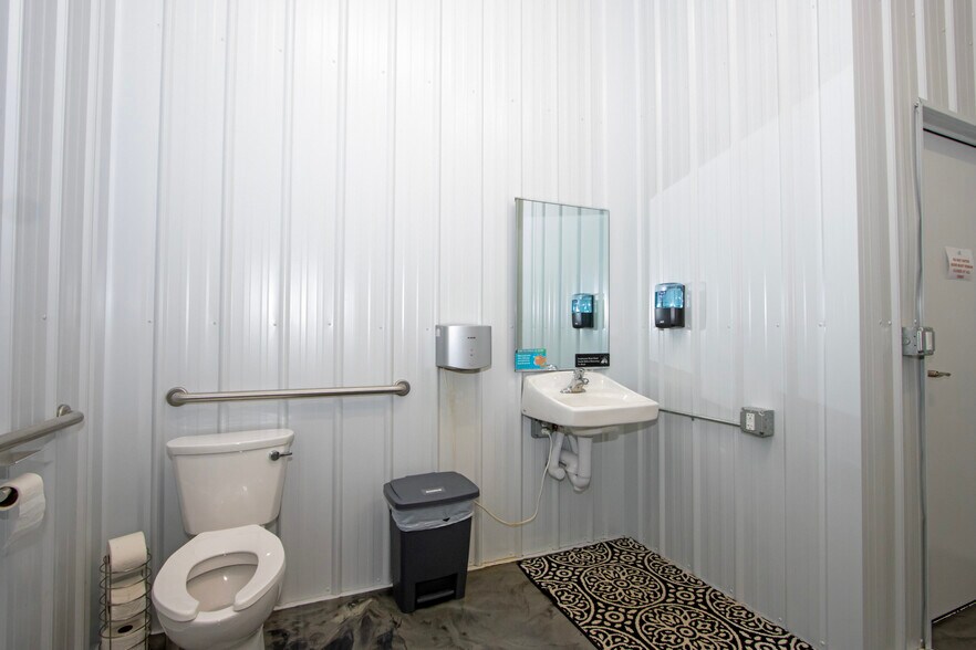 More Photos Of 7706B Congress Rd, West Salem Food Processing For Lease