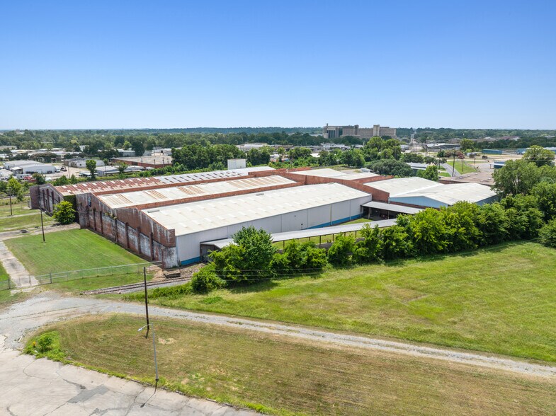 More Photos Of 2391 Levy St, Shreveport Warehouse For Lease