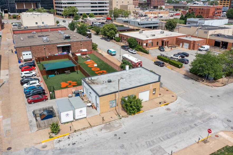 More Photos Of 2320 Pine St, Saint Louis Flex For Sale