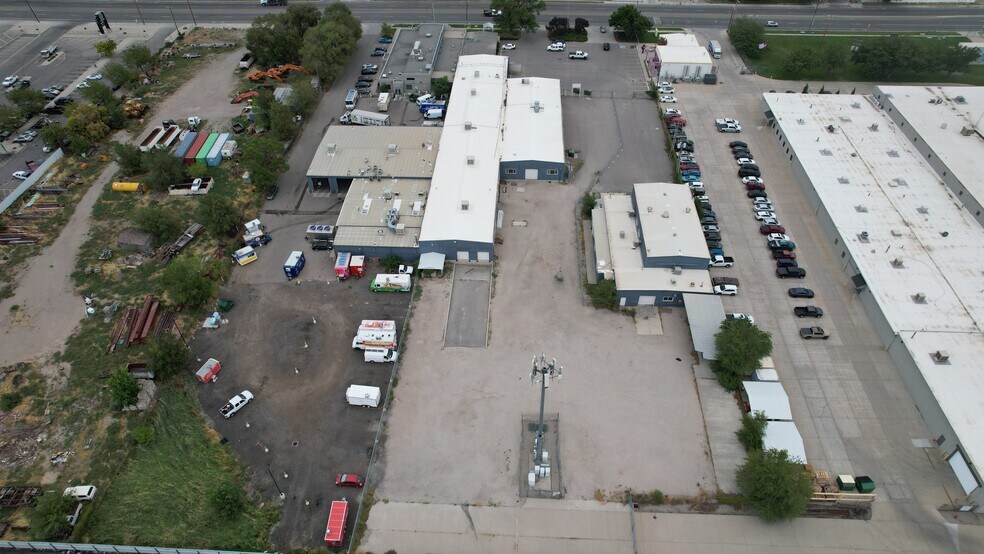 More Photos Of 720-758 S Redwood Rd, Salt Lake City Manufacturing For Lease