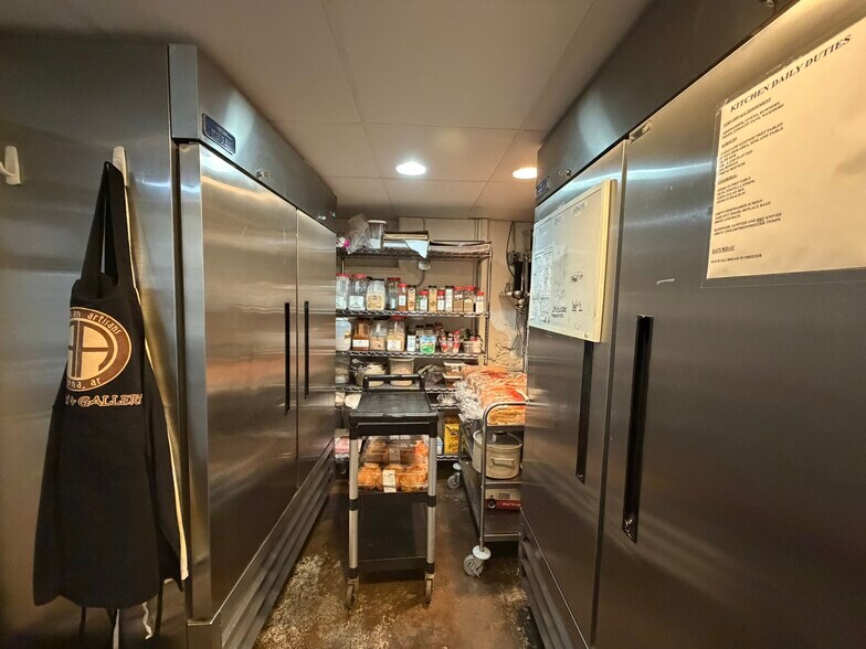 More Photos Of 615 Mena St, Mena Restaurant For Sale