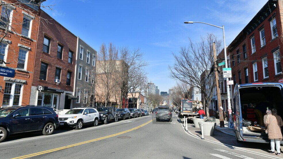 More Photos Of 53 Franklin St, Brooklyn Apartments For Sale