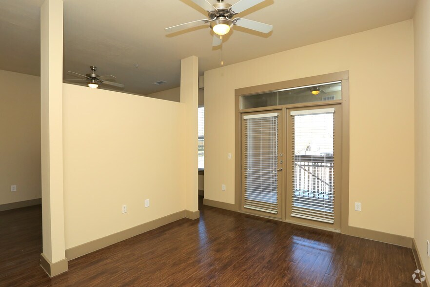 More Photos Of 1325 N Walker Ave, Oklahoma City Apartments For Lease