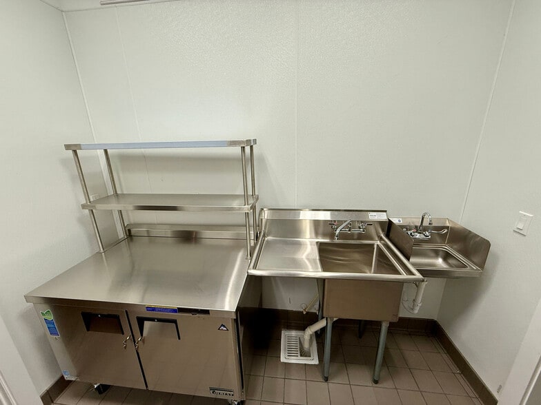 More Photos Of 115 N Mecklenburg Ave, South Hill Restaurant For Sale