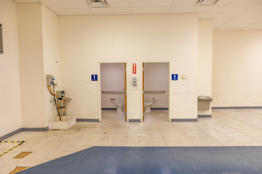 More Photos Of 1-116 S Wyoming Ave, Kingston Unknown For Lease