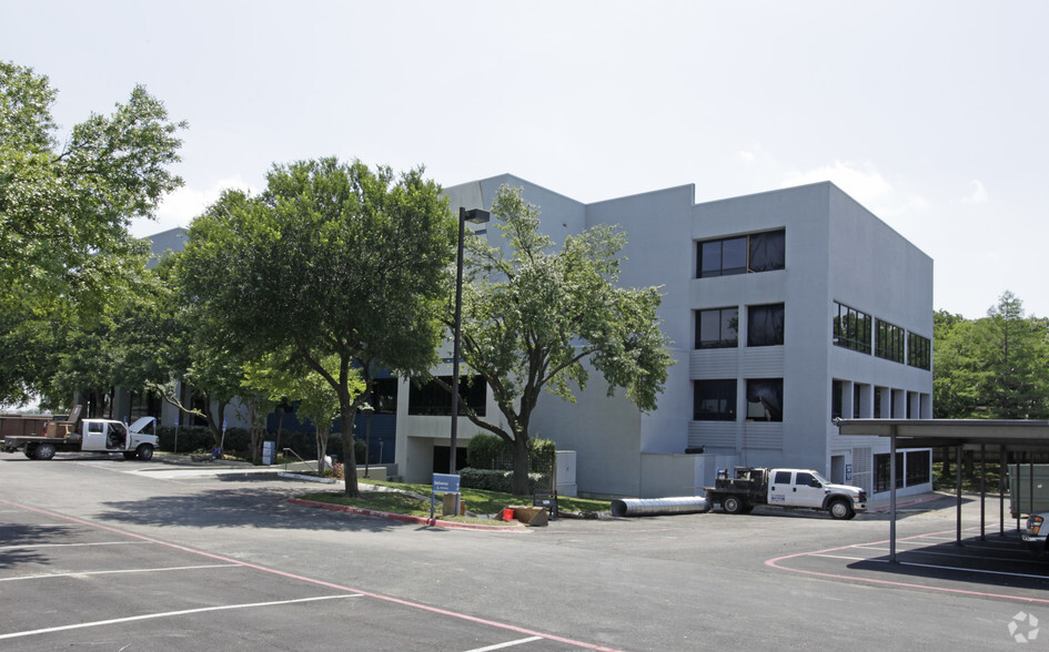 Primary Photo Of 1600 E Lamar Blvd, Arlington Office For Lease