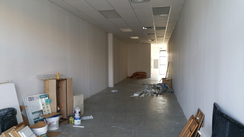 More Photos Of 200 Linden Square Dr, Bristol Unknown For Lease