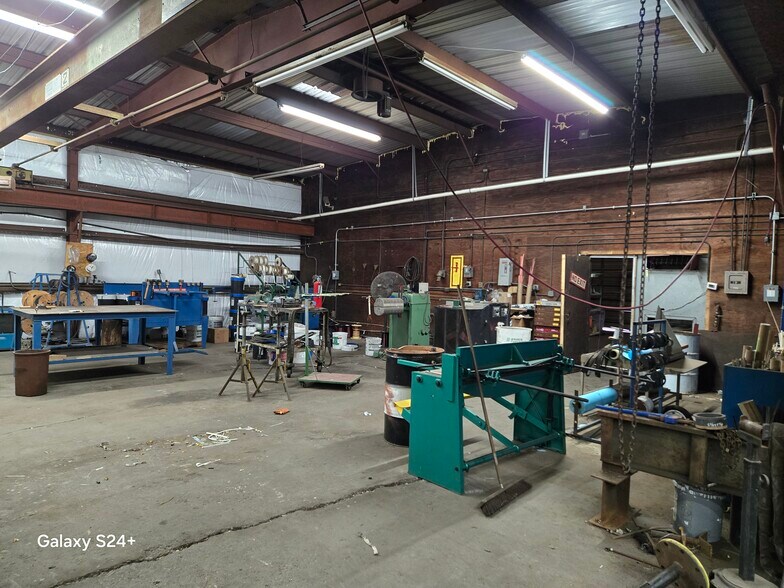 More Photos Of 658 Omaha Dr, Corpus Christi Industrial For Sale