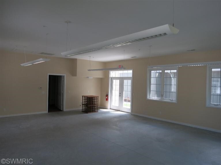 More Photos Of 430 W Center St, Douglas Freestanding For Sale