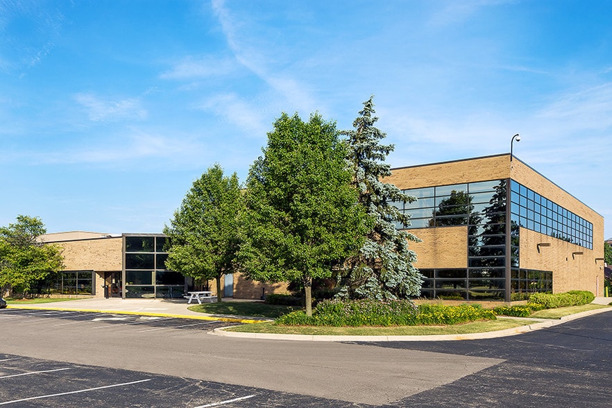 More Photos Of 5225 Auto Club Dr, Dearborn Office For Sale
