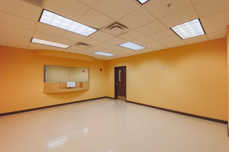 More Photos Of 3270 Joe Battle Blvd, El Paso Medical For Lease