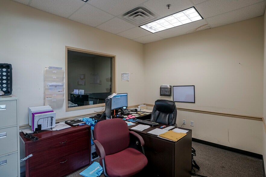 More Photos Of 1219 Gail Gardner Way, Prescott Freestanding For Lease