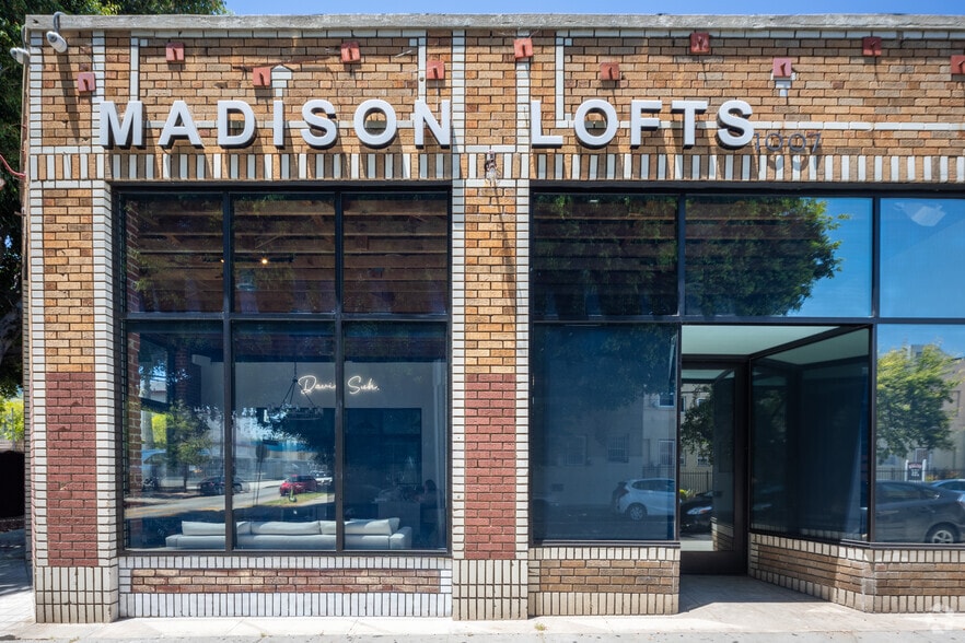 More Photos Of 1005 N Madison Ave, Los Angeles Storefront Retail Office For Lease