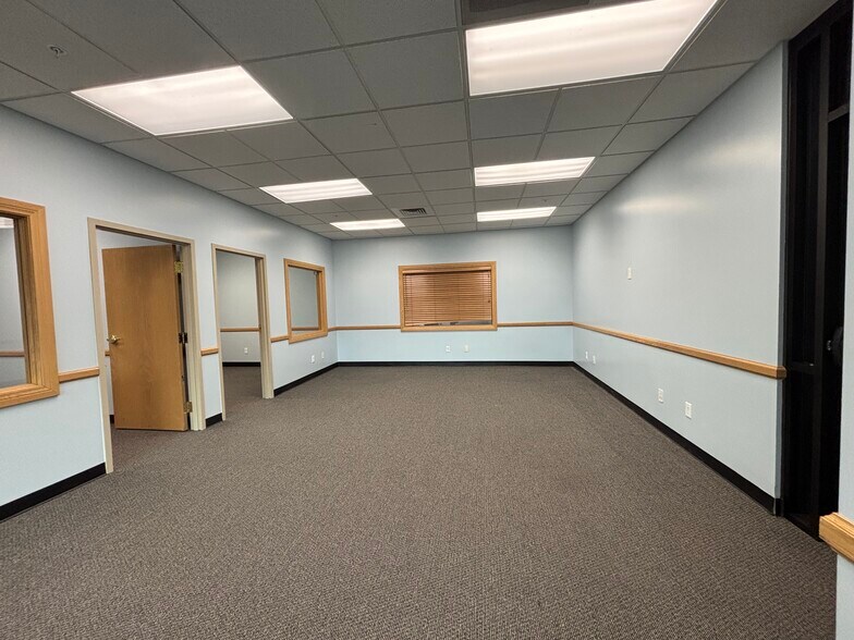 More Photos Of 940 S 2000 W, Springville Office For Lease