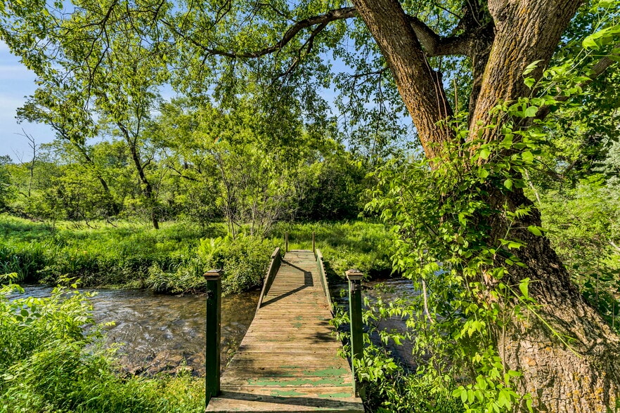 More Photos Of 7667 State Highway 80, Springfield Center Hotel For Sale