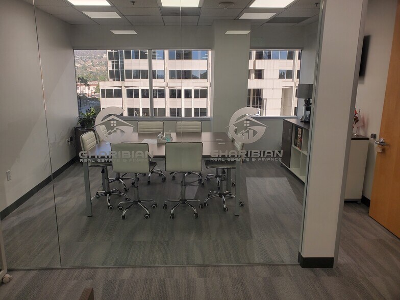 More Photos Of 700 N Brand Blvd, Glendale Office For Lease