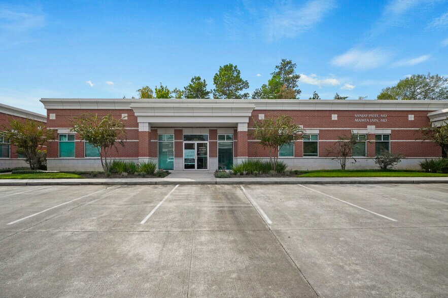 More Photos Of 3115 College Park Dr, Conroe Medical For Lease