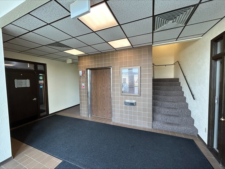 More Photos Of 9301 Calumet Ave, Munster Office Residential For Lease