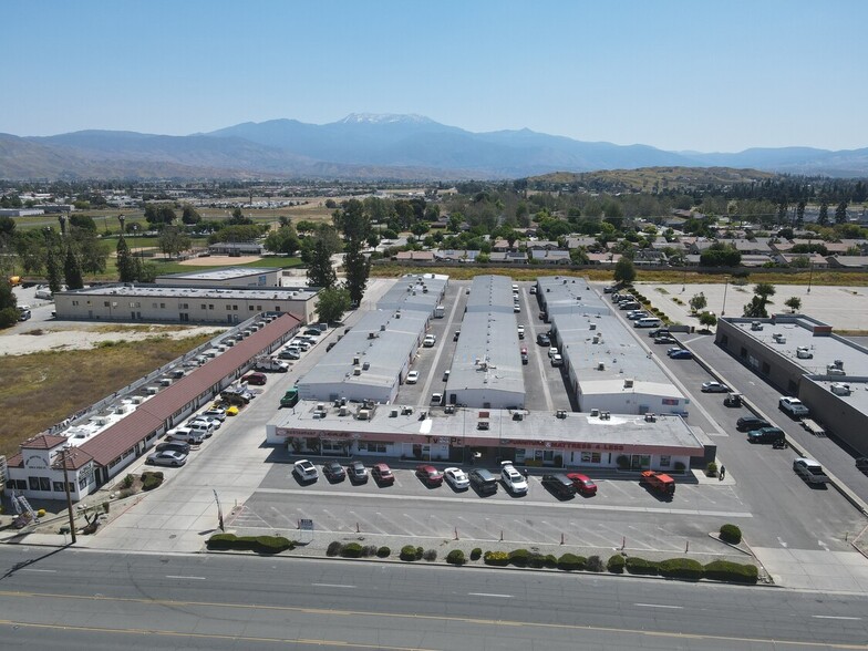 More Photos Of 980 N State St, Hemet Unknown For Lease
