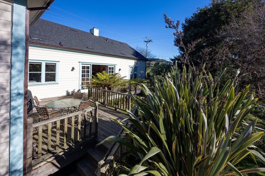 More Photos Of 393 Stage Rd, Pescadero Hospitality For Sale