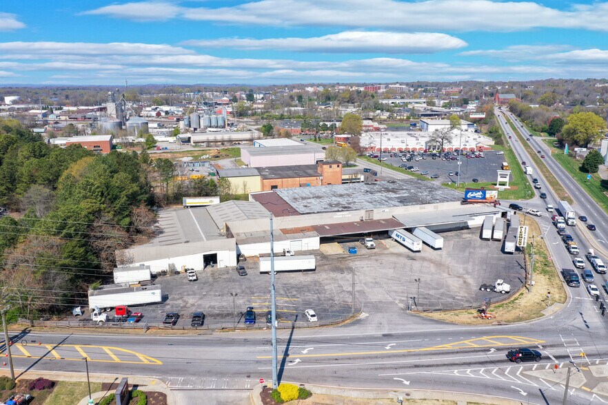 More Photos Of 910 W Ridge Rd, Gainesville Industrial For Sale