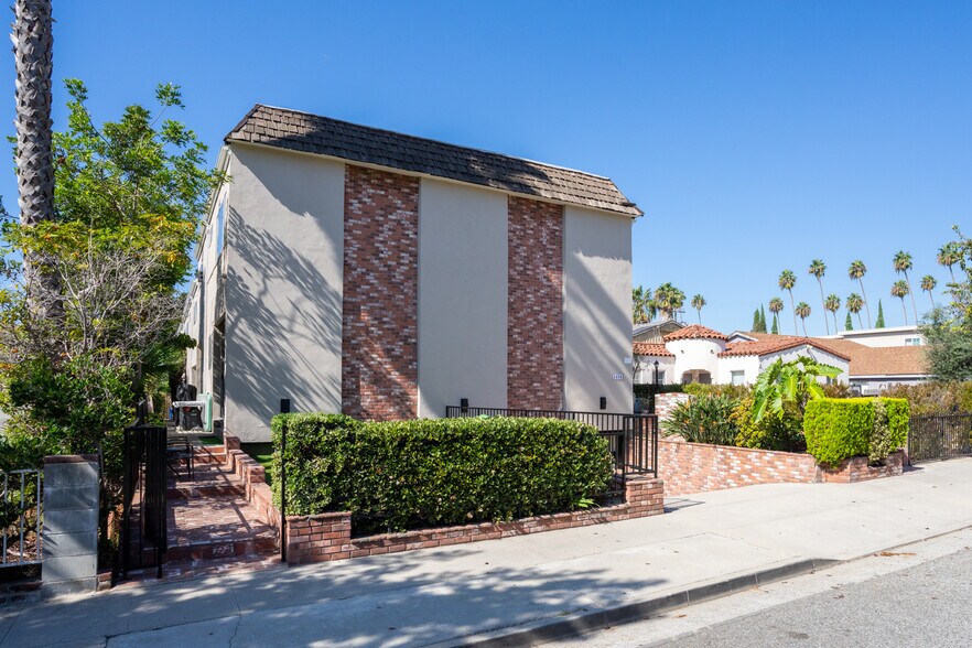 More Photos Of 1434 Berkeley St, Santa Monica Apartments For Sale