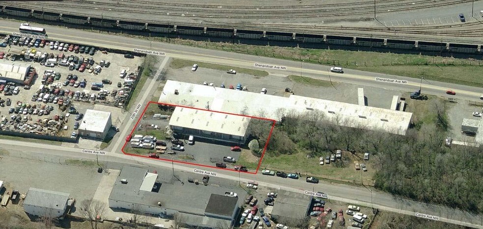 More Photos Of 2002 Centre Ave, Roanoke Cement Gravel Plant For Sale