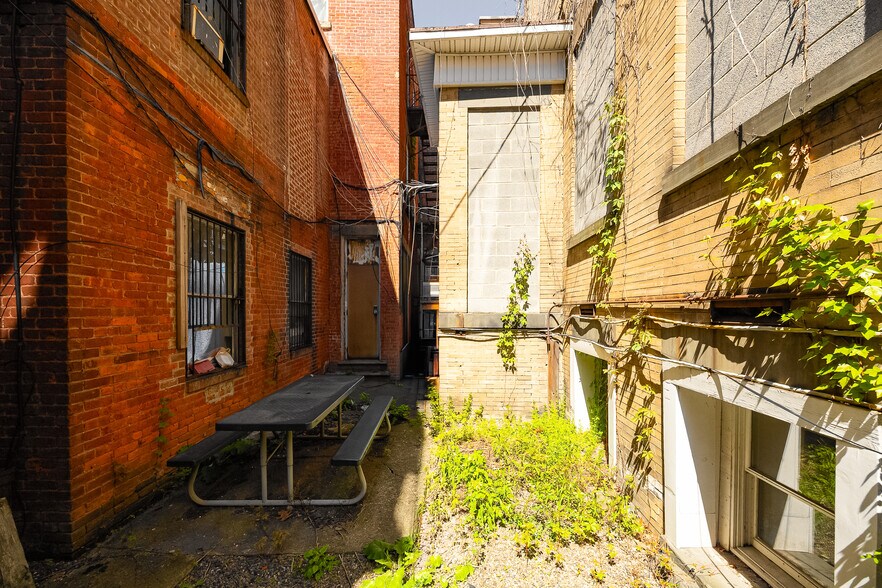 More Photos Of 9 Cannon St, Poughkeepsie Office For Sale