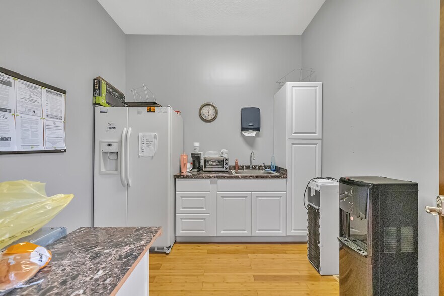 More Photos Of 1039 Boyds Crk, Seymour Freestanding For Sale