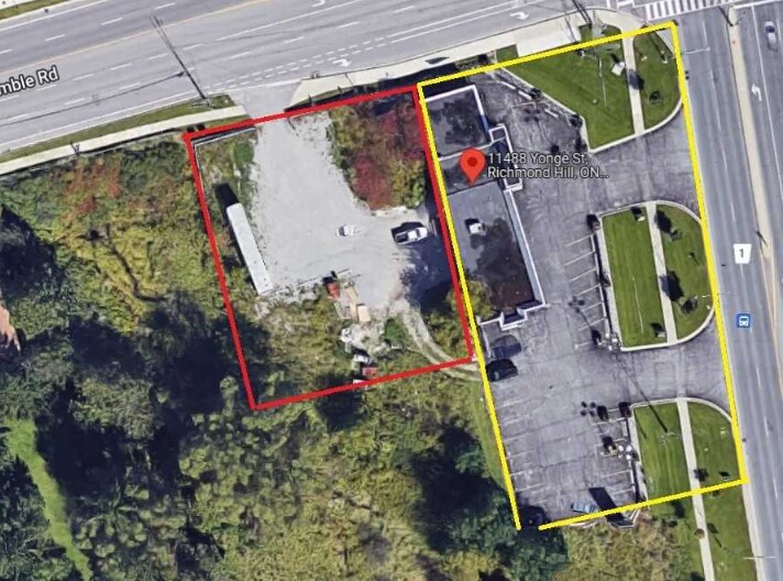 More Photos Of 11488 Yonge St, Richmond Hill Freestanding For Lease