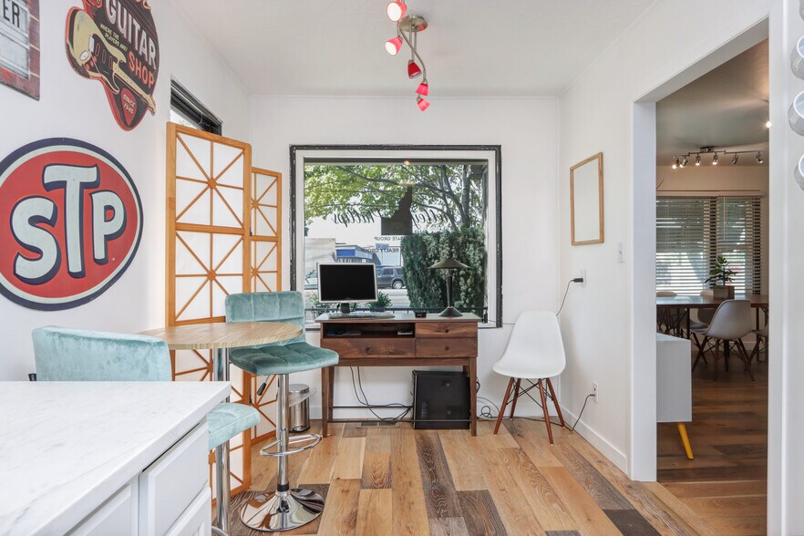 More Photos Of 208 S Curtis Rd, Boise Office For Sale