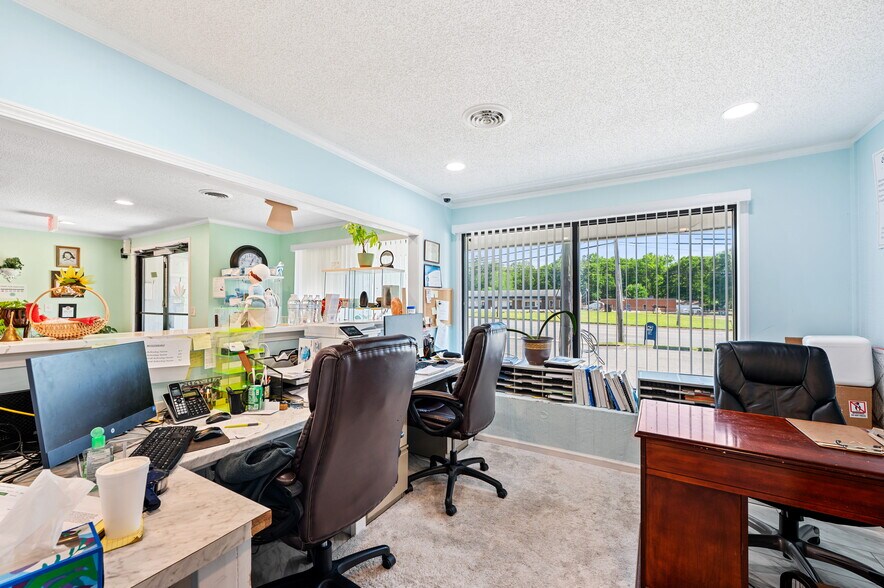 More Photos Of 910 E Garrison Blvd, Gastonia General Retail For Sale