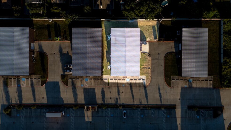 More Photos Of 13462 FM 529 Rd, Houston Light Distribution For Sale